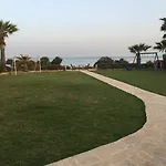 Ionion Beachfront アヤナパ