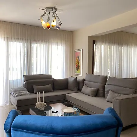 ヴィラ Ionion Beachfront アヤナパ
