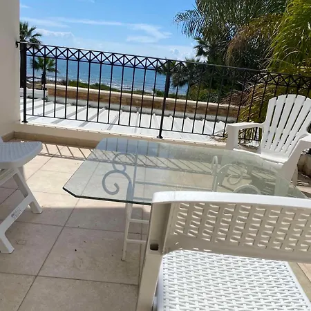 Ionion Beachfront וילה *