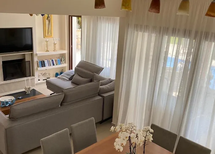 Ionion Beachfront * Ayia Napa