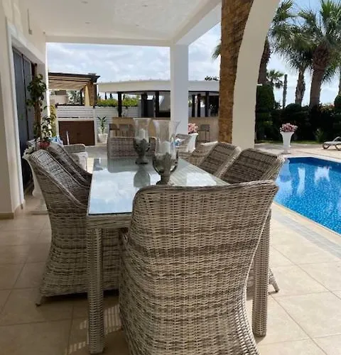 Ionion Beachfront * Ayia Napa